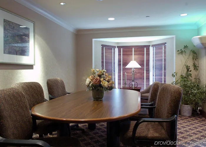 Hotel Staybridge Chicago-oakbrook Terrace By Ihg 3*