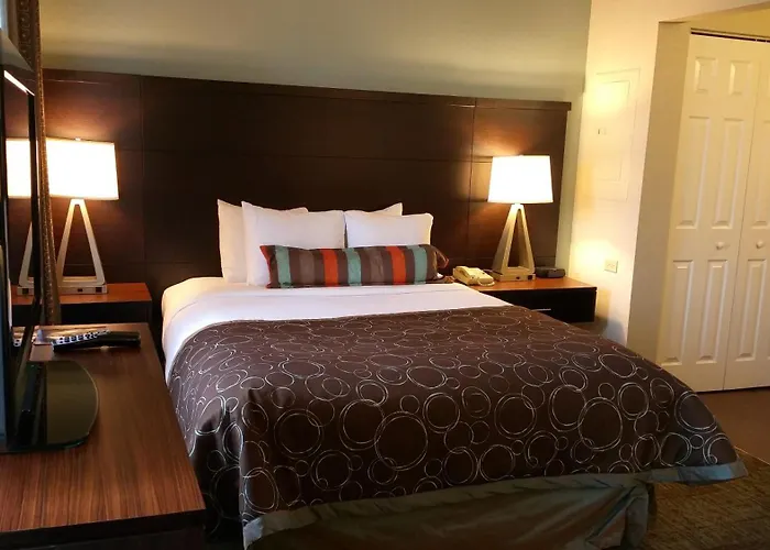Staybridge Chicago-oakbrook Terrace By Ihg Hotel 3*